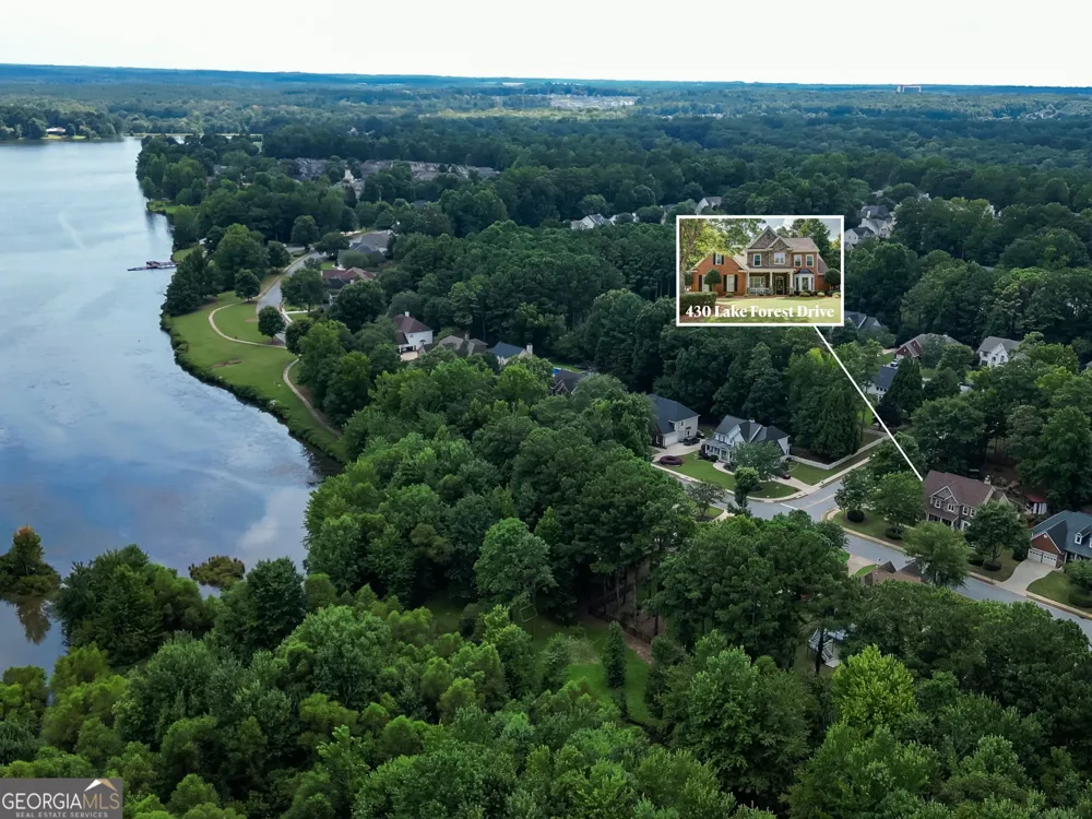 430 Lake Forest DR Newnan, GA 30265