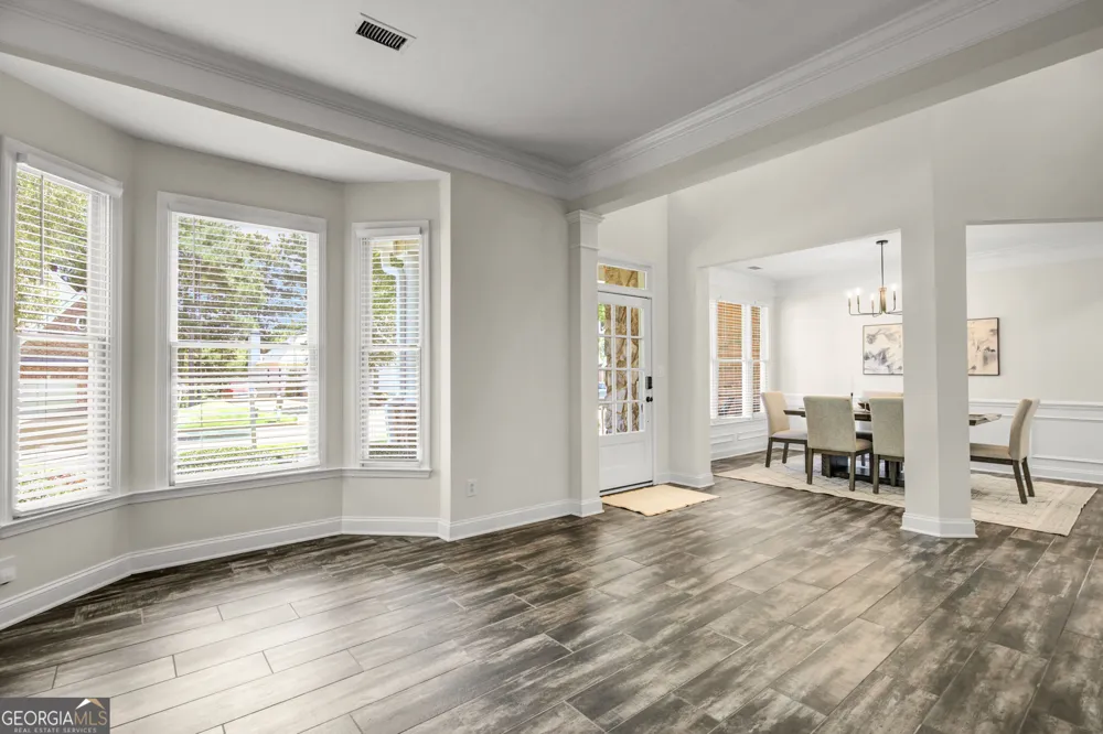 430 Lake Forest DR Newnan, GA 30265