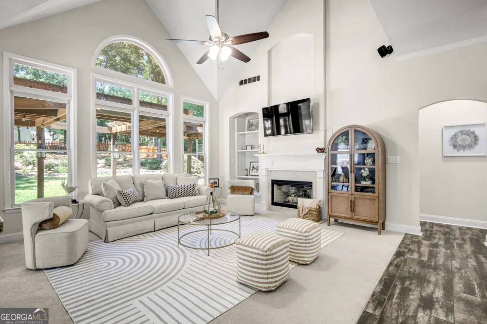 430 Lake Forest DR Newnan, GA 30265