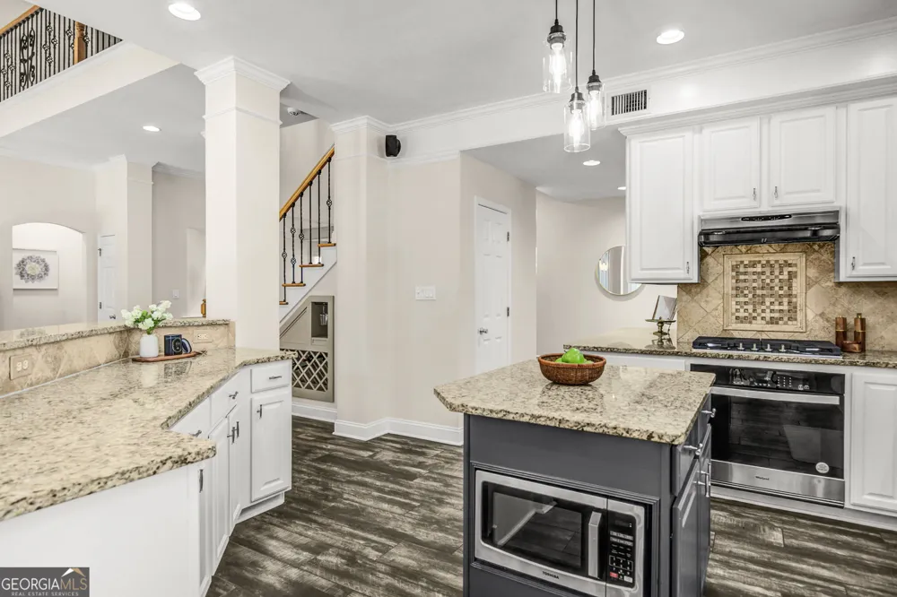 430 Lake Forest DR Newnan, GA 30265