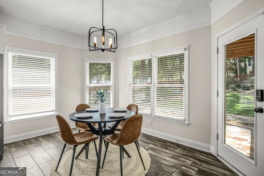430 Lake Forest DR Newnan, GA 30265