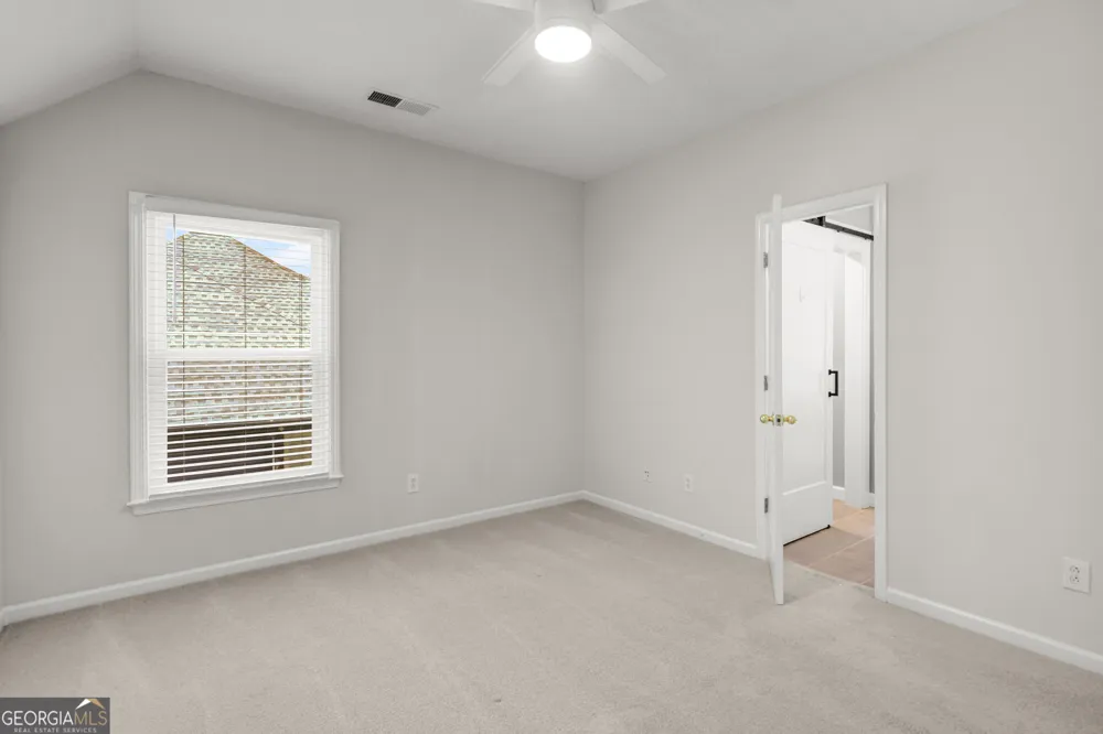 430 Lake Forest DR Newnan, GA 30265
