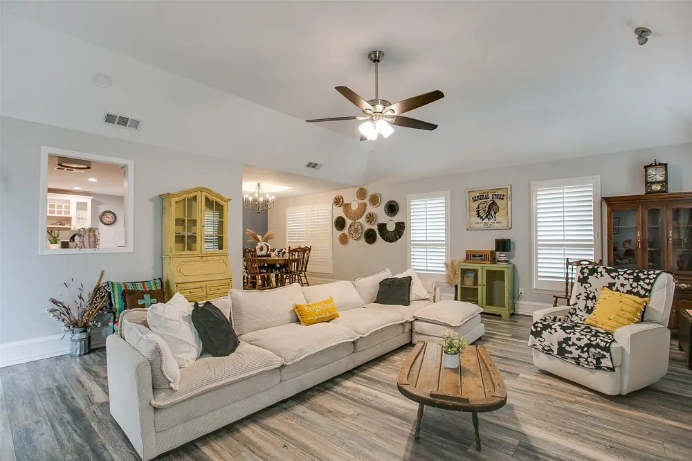 5820 Pecan Valley Lane San Angelo, TX 76904