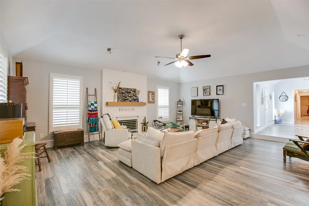 5820 Pecan Valley Lane San Angelo, TX 76904