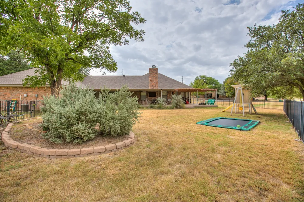 5820 Pecan Valley Lane San Angelo, TX 76904