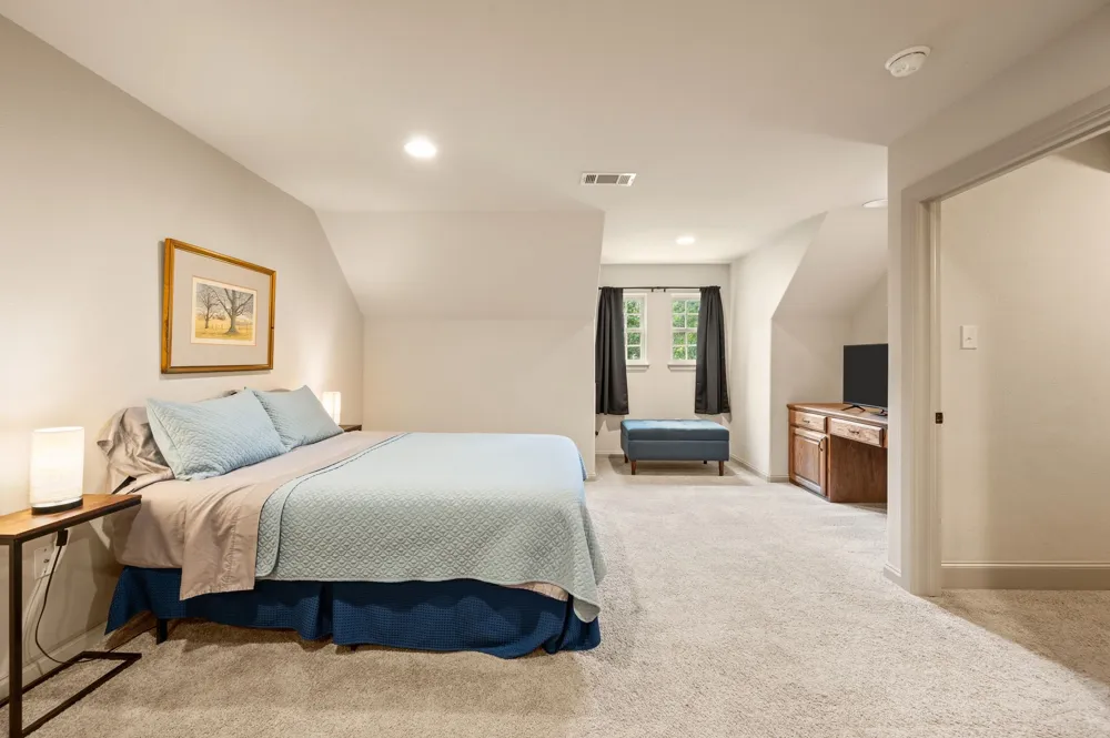 6520 Valleyview Drive North Richland Hills, TX 76182