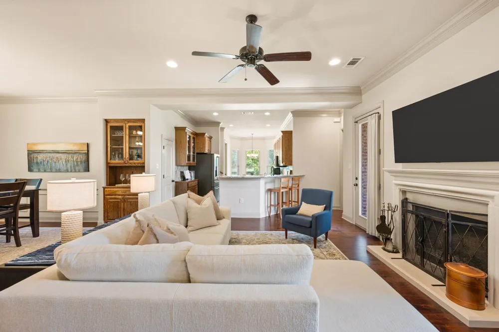 6520 Valleyview Drive North Richland Hills, TX 76182