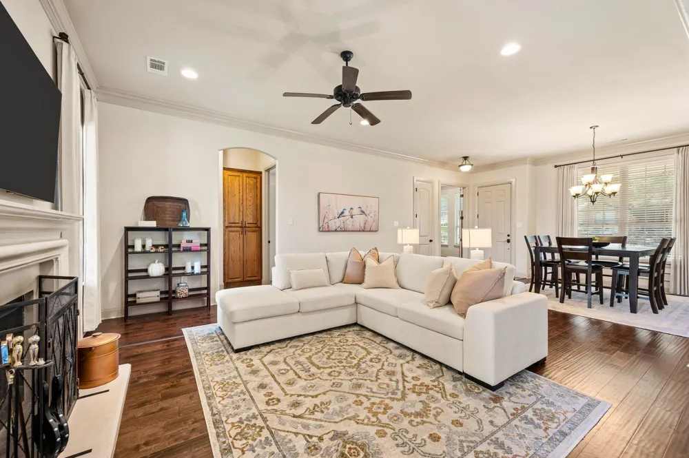 6520 Valleyview Drive North Richland Hills, TX 76182