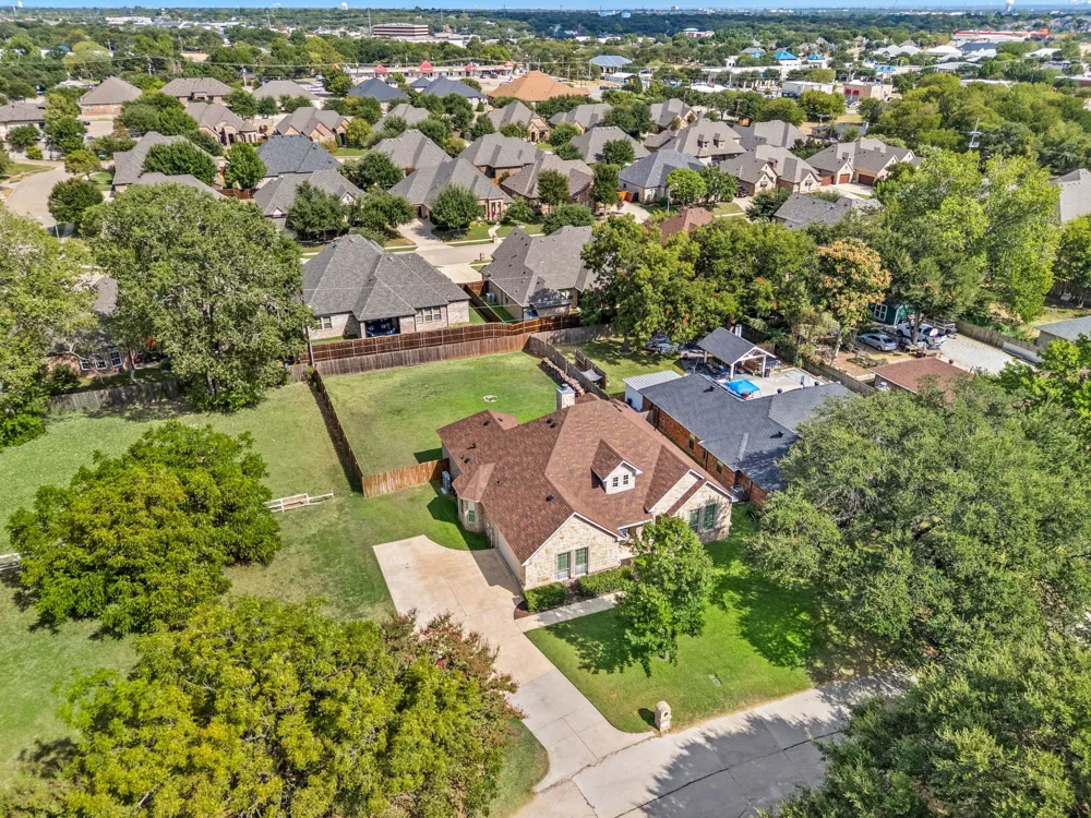 6520 Valleyview Drive North Richland Hills, TX 76182