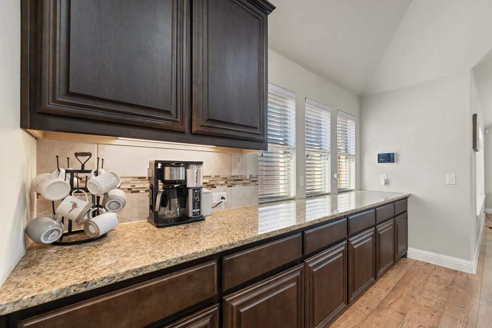 119 Gateway Drive Alvarado, TX 76009