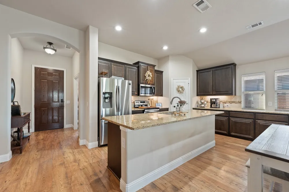 119 Gateway Drive Alvarado, TX 76009