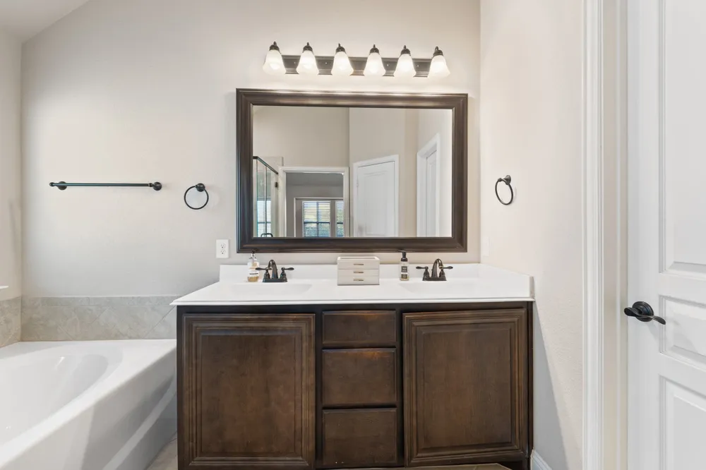 119 Gateway Drive Alvarado, TX 76009