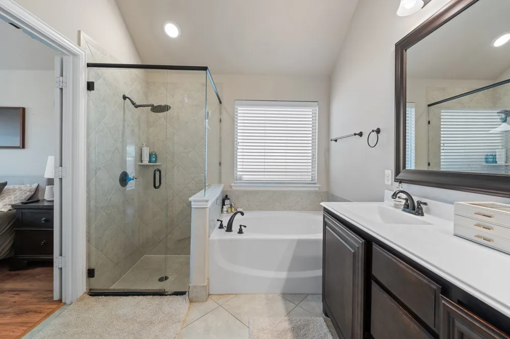 119 Gateway Drive Alvarado, TX 76009