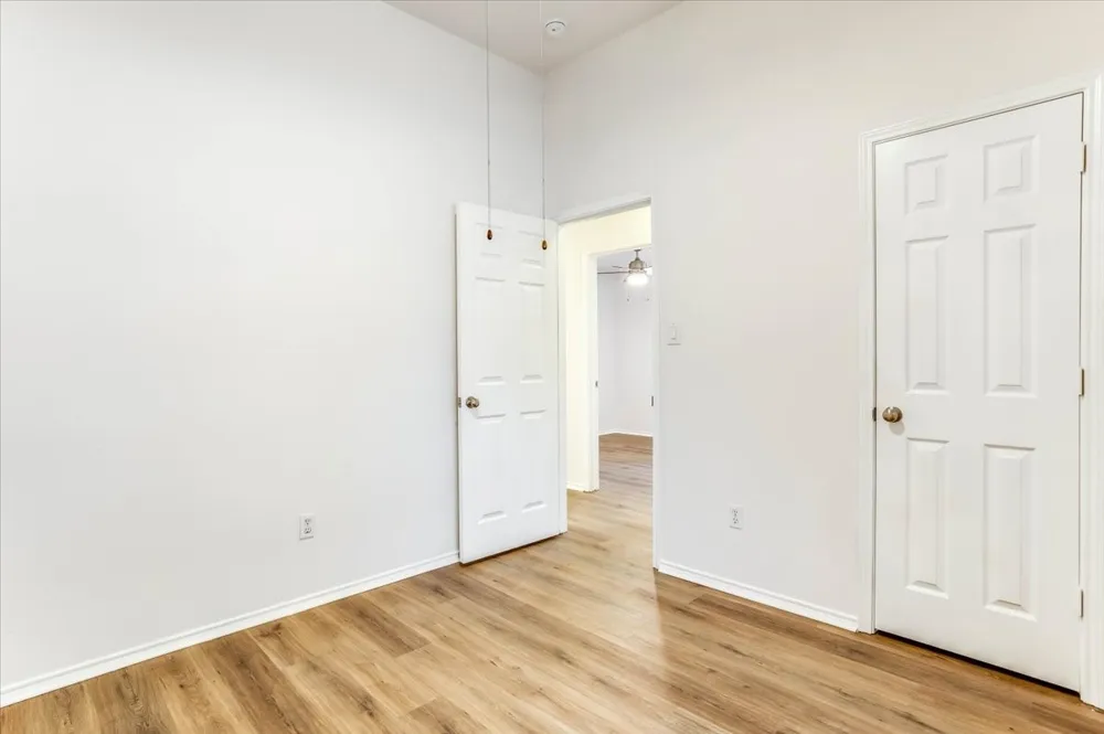 1025 Jessica Drive Burleson, TX 76028