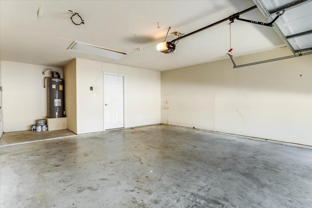 1025 Jessica Drive Burleson, TX 76028