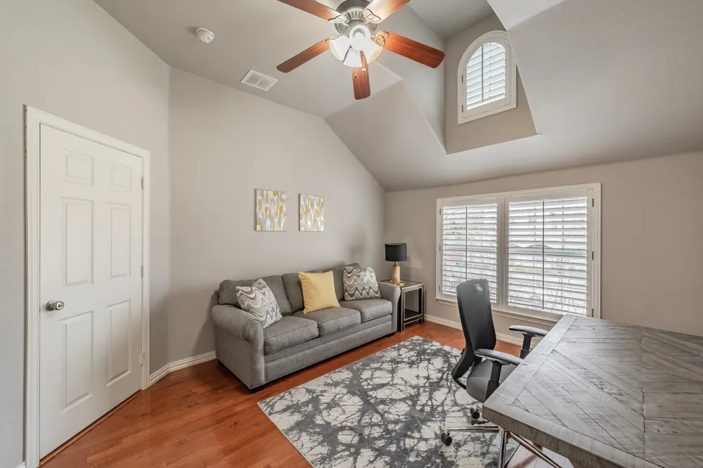 3909 Aquatic Drive Carrollton, TX 75007