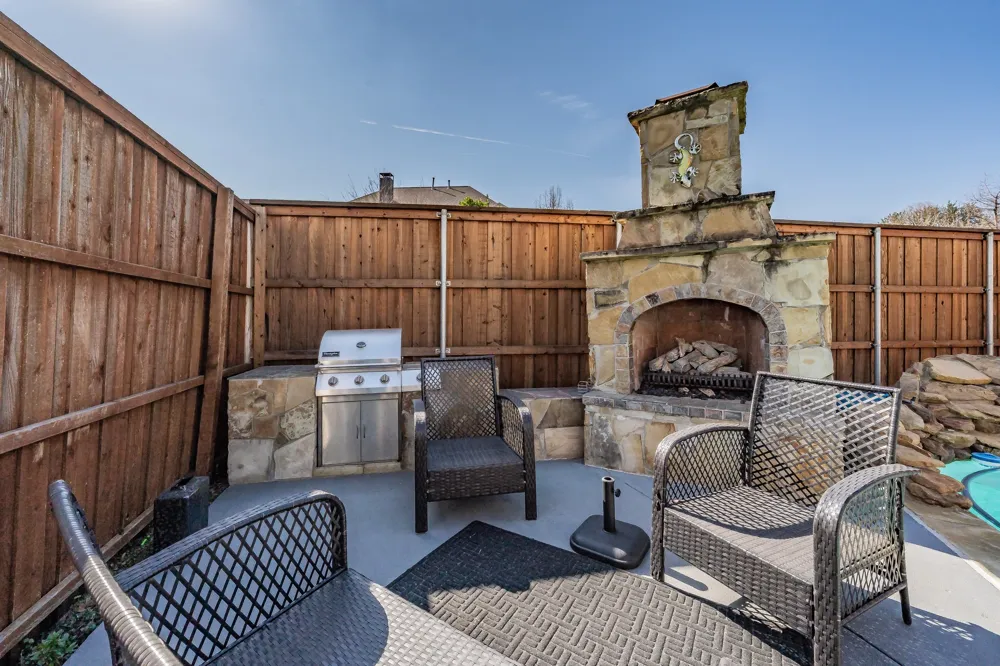 3909 Aquatic Drive Carrollton, TX 75007