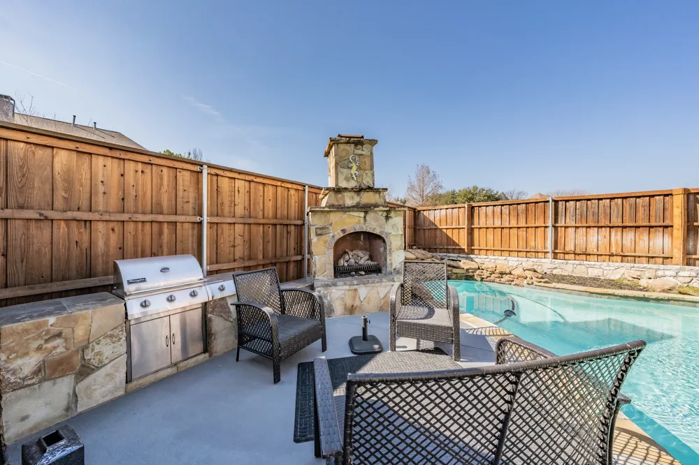 3909 Aquatic Drive Carrollton, TX 75007