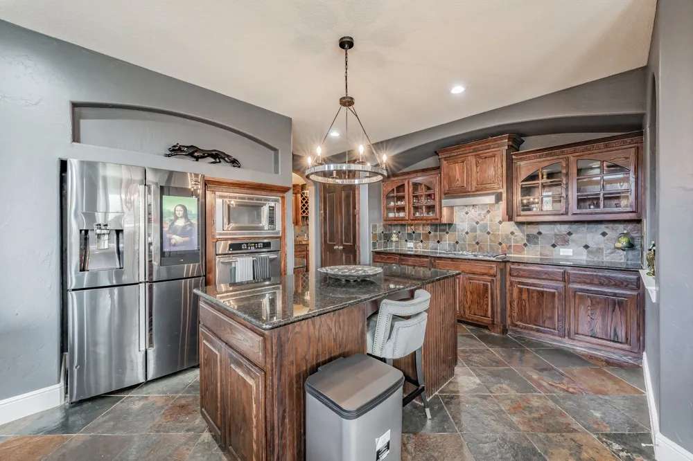 3909 Aquatic Drive Carrollton, TX 75007