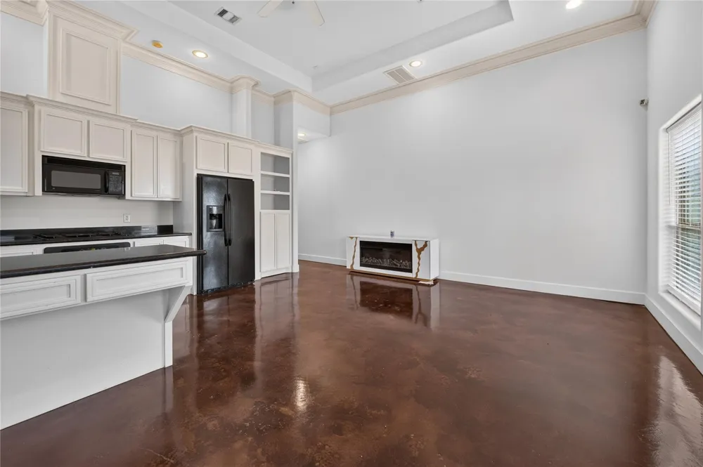 5801 Winsome Lane #305 Houston, TX 77057