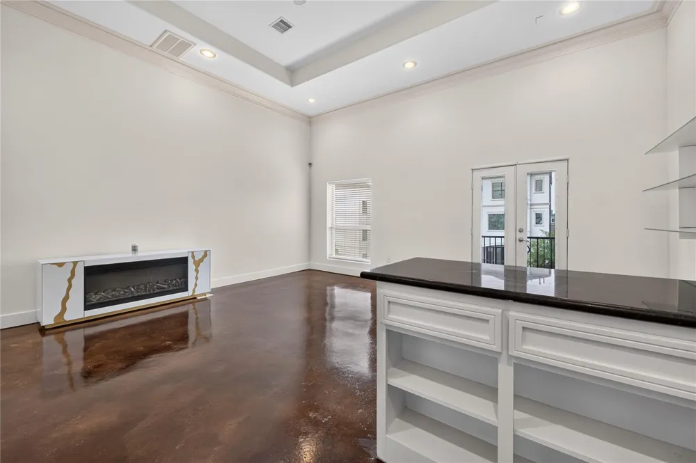 5801 Winsome Lane #305 Houston, TX 77057
