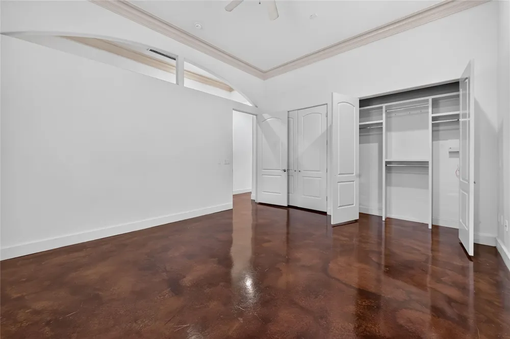 5801 Winsome Lane #305 Houston, TX 77057
