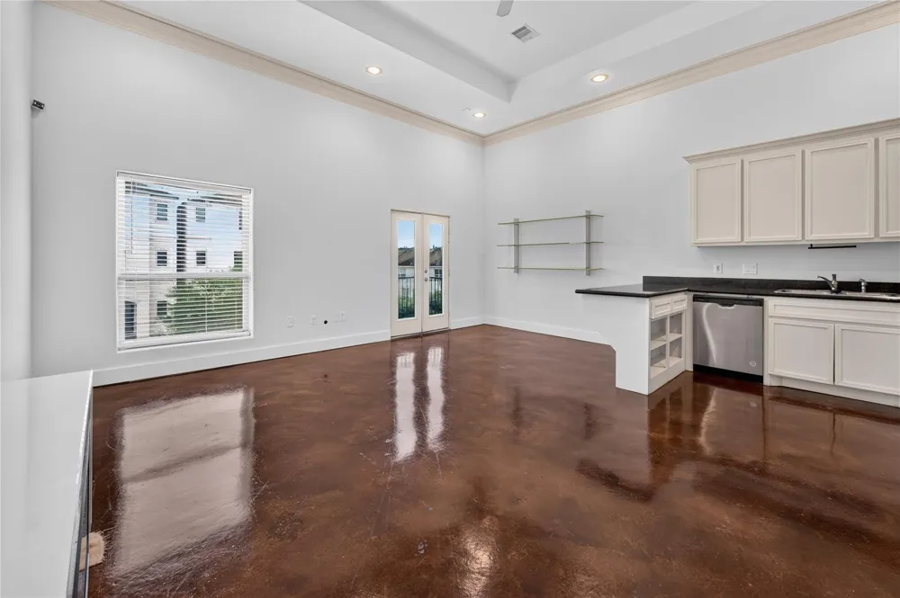 5801 Winsome Lane #305 Houston, TX 77057