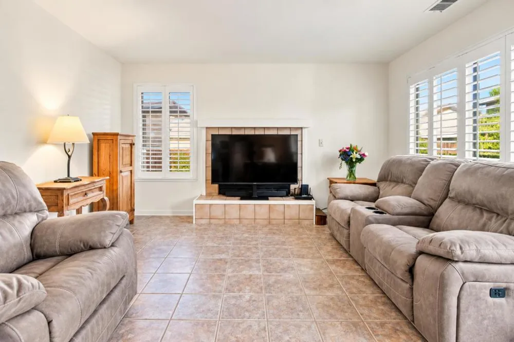 1320 Terrace Drive Hollister, CA 95023