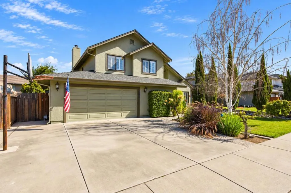 1320 Terrace Drive Hollister, CA 95023