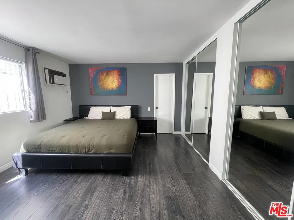 6151 Orange Street #116 Los Angeles, CA 90048