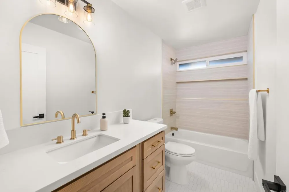 12226 Casero Court San Diego, CA 92128