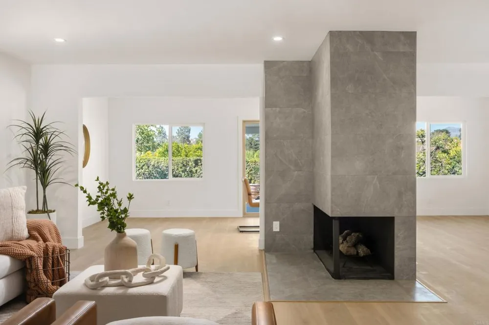 12226 Casero Court San Diego, CA 92128