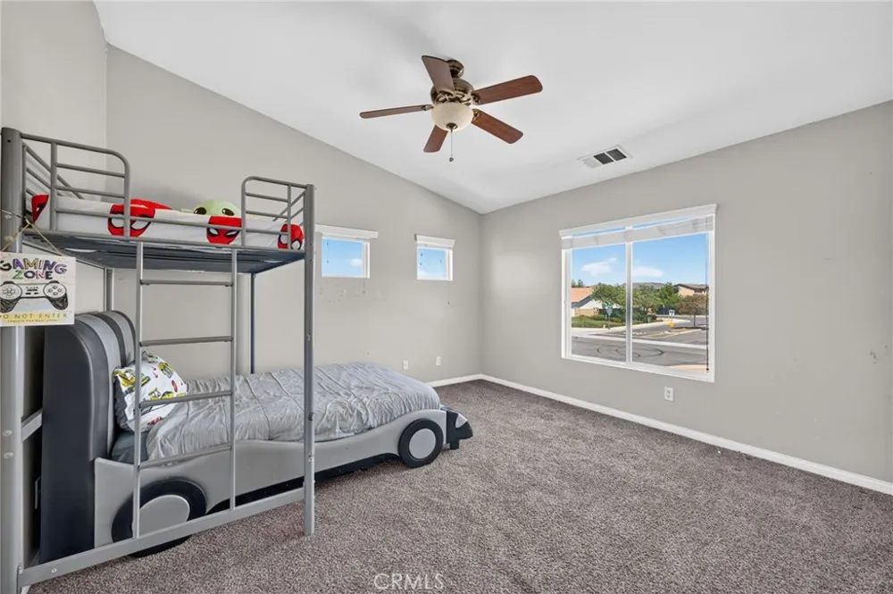 31254 Kestrel Winchester, CA 92596