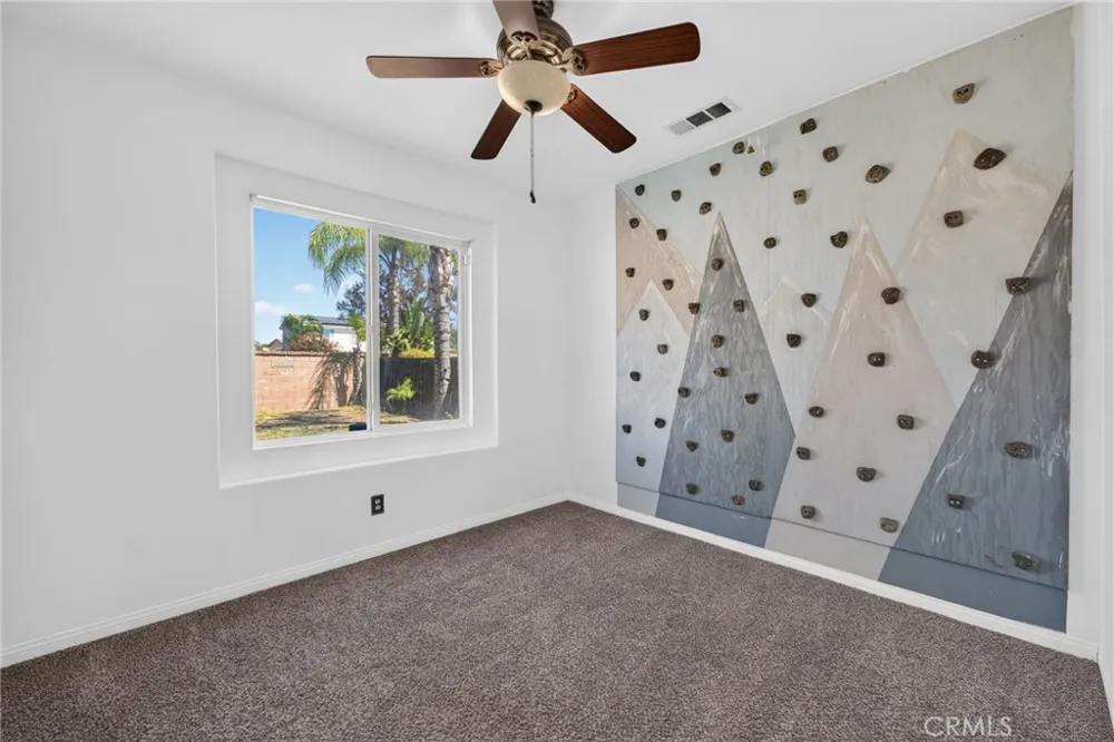 31254 Kestrel Winchester, CA 92596