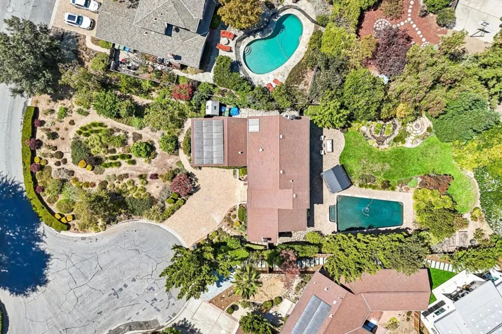 19743 Yuba Court Saratoga, CA 95070