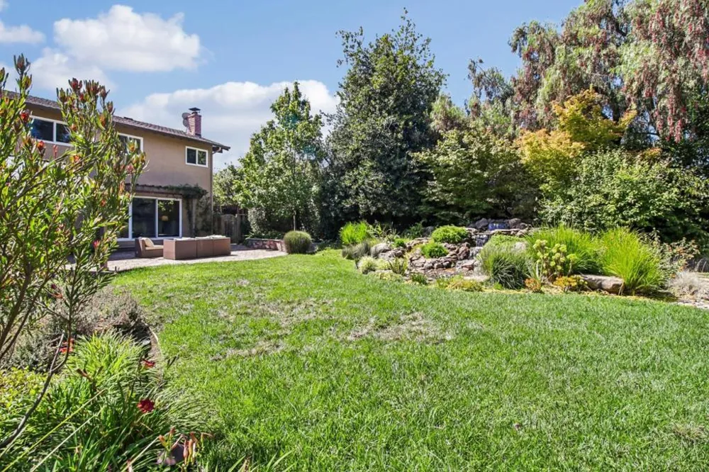 19743 Yuba Court Saratoga, CA 95070