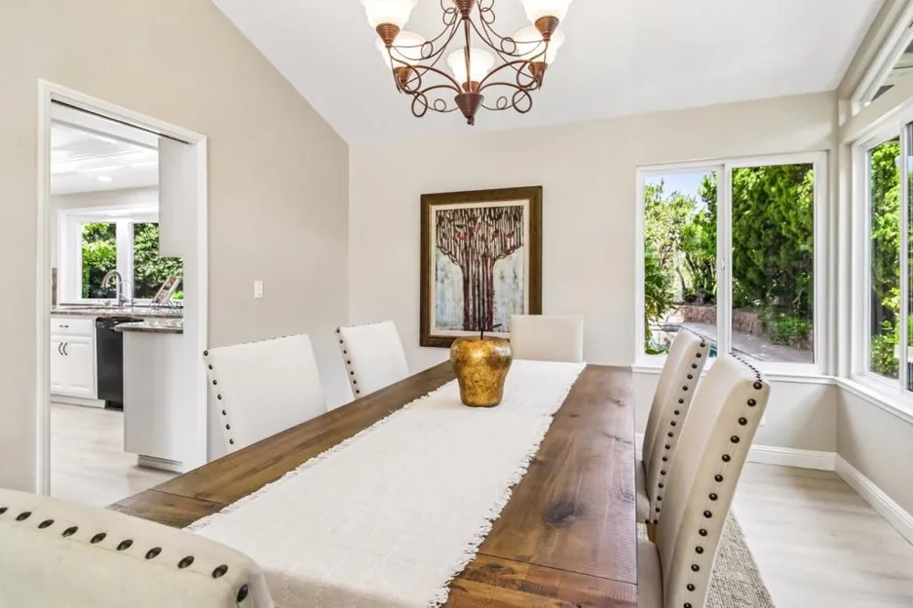 19743 Yuba Court Saratoga, CA 95070