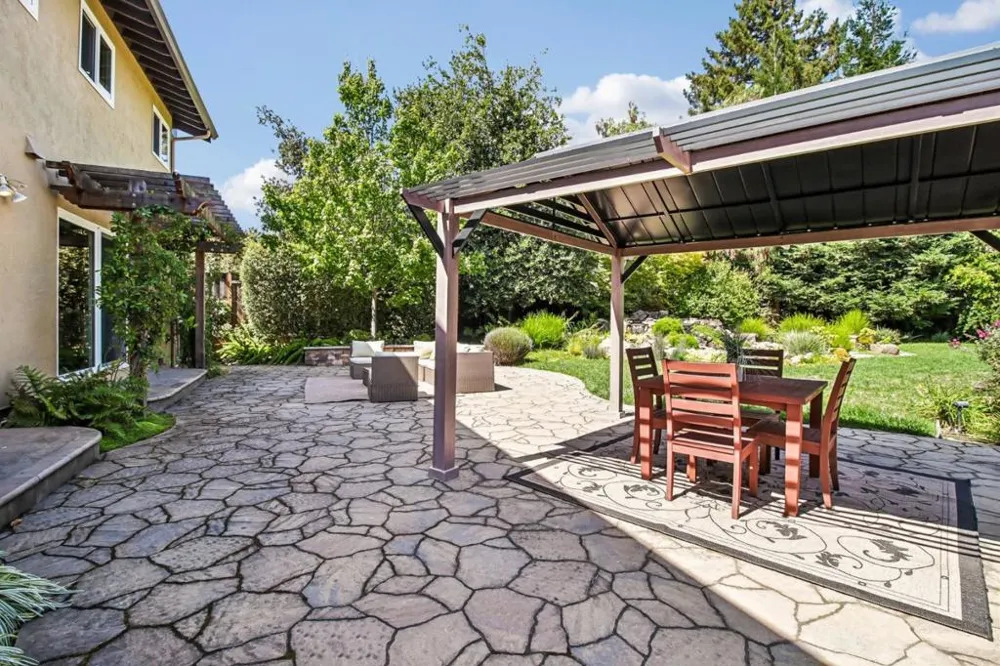 19743 Yuba Court Saratoga, CA 95070