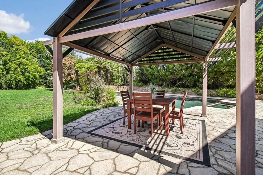 19743 Yuba Court Saratoga, CA 95070