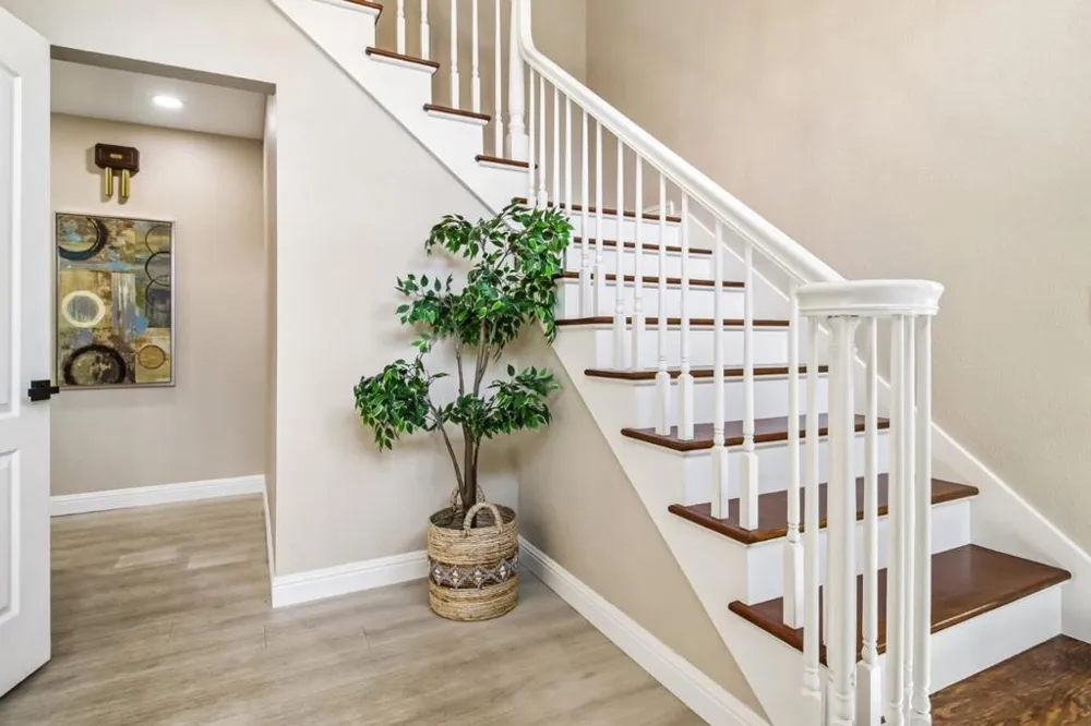 19743 Yuba Court Saratoga, CA 95070