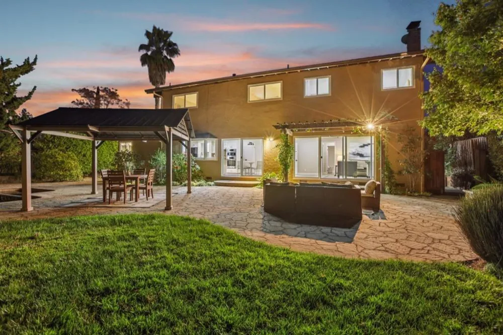 19743 Yuba Court Saratoga, CA 95070