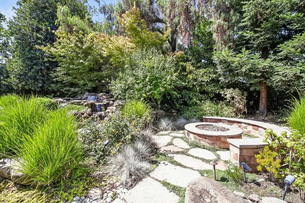 19743 Yuba Court Saratoga, CA 95070