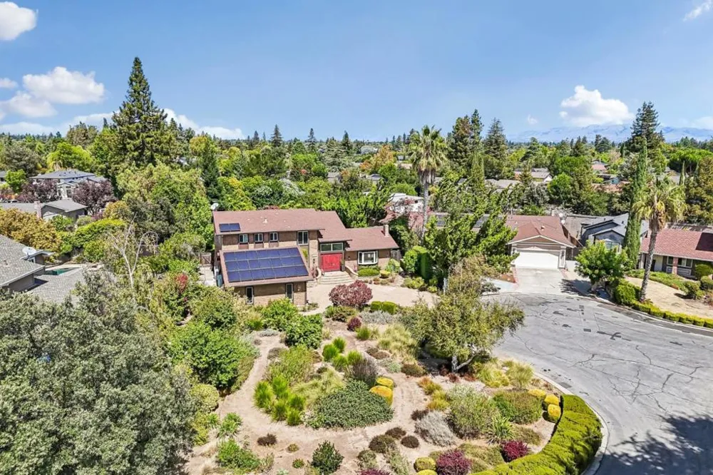 19743 Yuba Court Saratoga, CA 95070