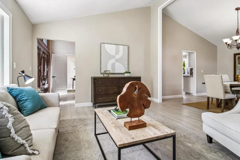 19743 Yuba Court Saratoga, CA 95070