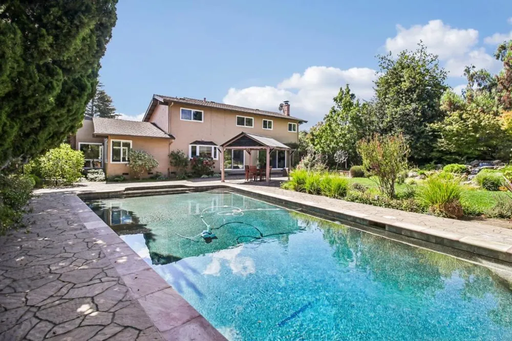 19743 Yuba Court Saratoga, CA 95070