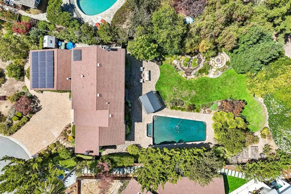 19743 Yuba Court Saratoga, CA 95070
