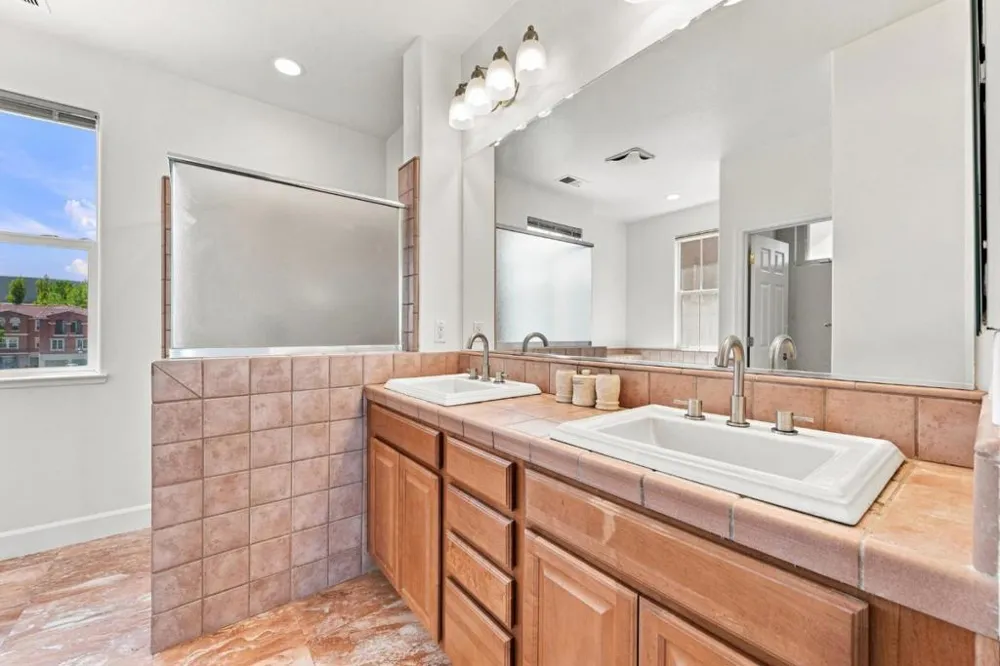 805 Adeline Avenue San Jose, CA 95136