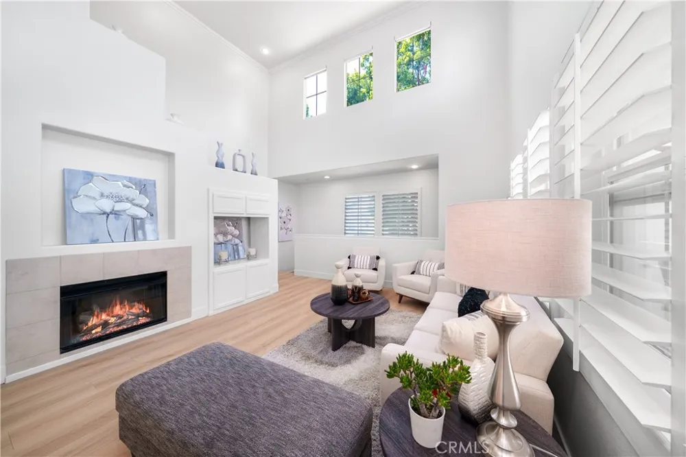 191 Lockford Irvine, CA 92602