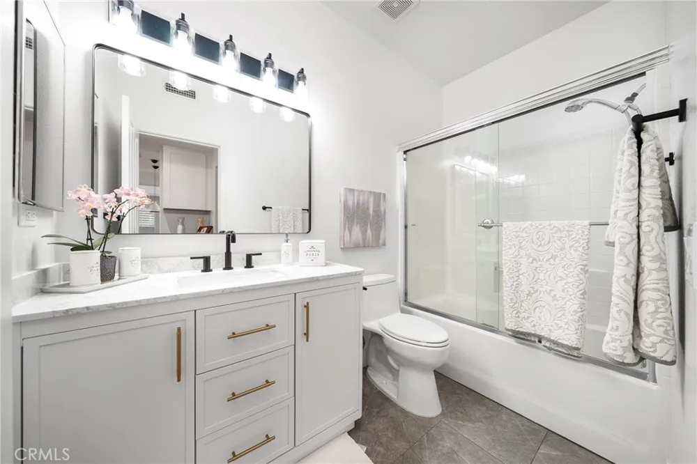 191 Lockford Irvine, CA 92602