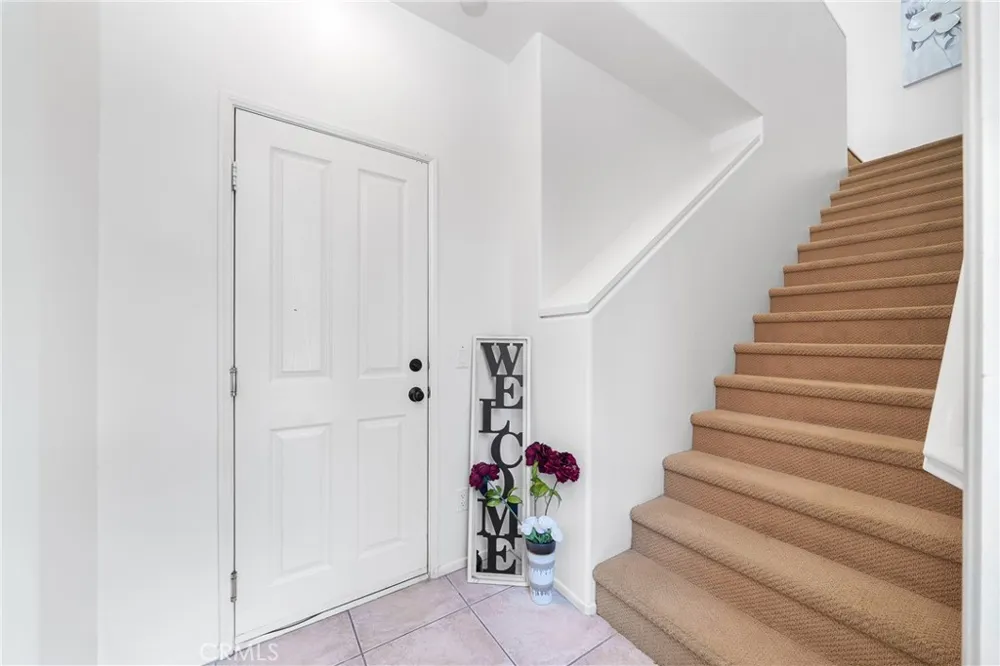 191 Lockford Irvine, CA 92602